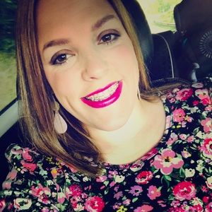 Meet your Posher, Andrea